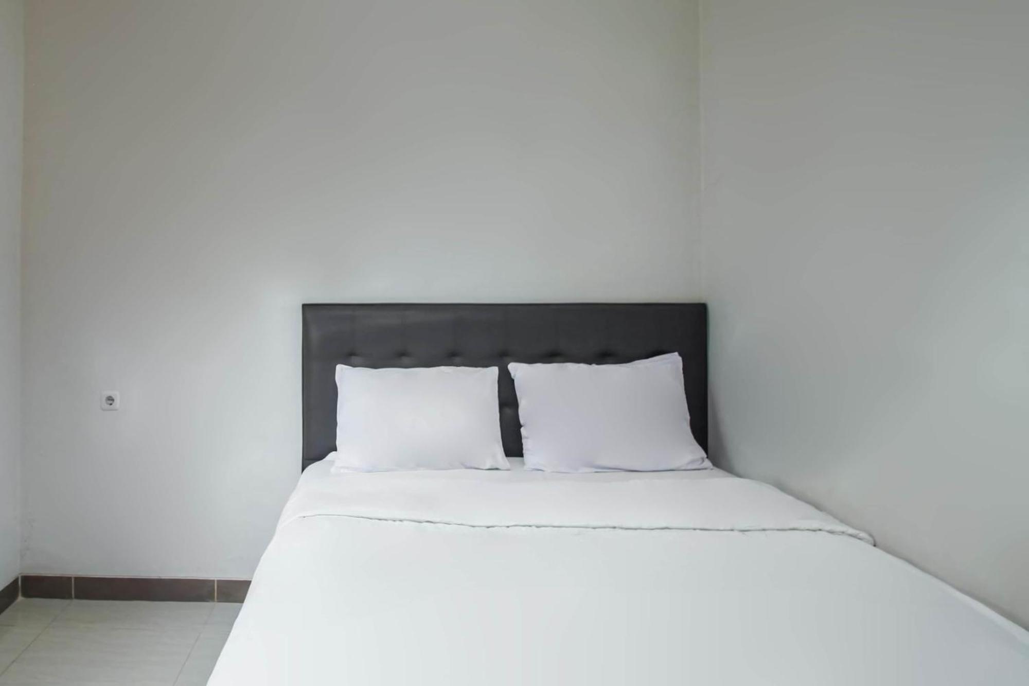 Capital O 93589 Hotel Wongso Syariah Pangkal Pinang Extérieur photo